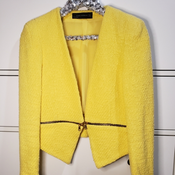 Zara Jackets & Blazers - Yellow cropped jacket